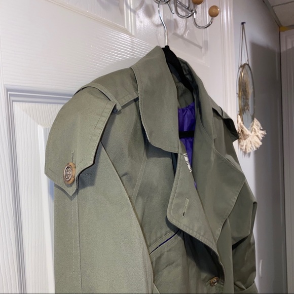 Vintage J. Gallery Trench Coat - Picture 6 of 12